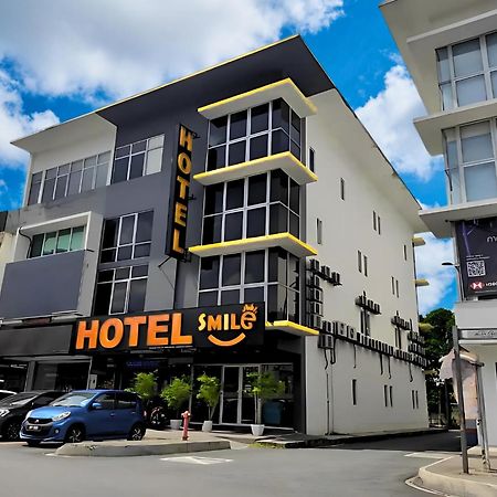 Smile Hotel C180 Cheras Selatan Balakong Kajang Luaran gambar
