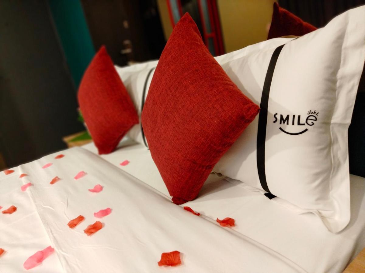 Smile Hotel C180 Cheras Selatan Balakong Kajang Luaran gambar