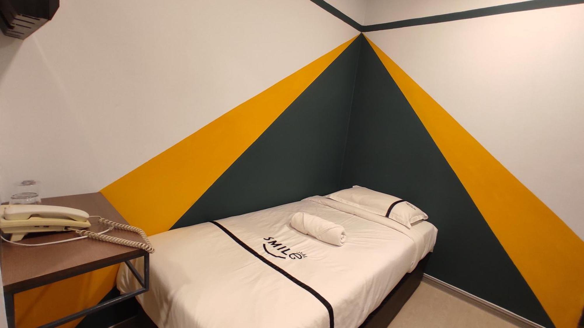 Smile Hotel C180 Cheras Selatan Balakong Kajang Luaran gambar