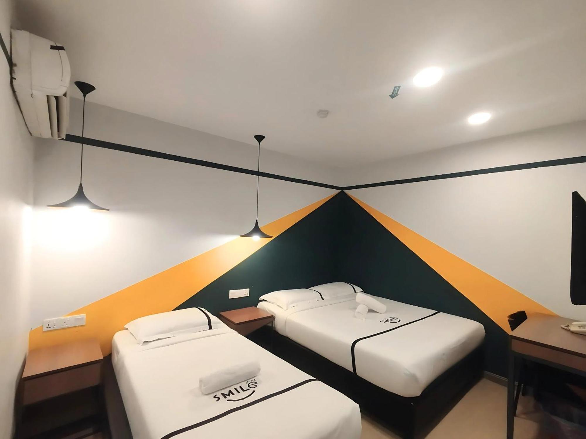 Smile Hotel C180 Cheras Selatan Balakong Kajang Luaran gambar